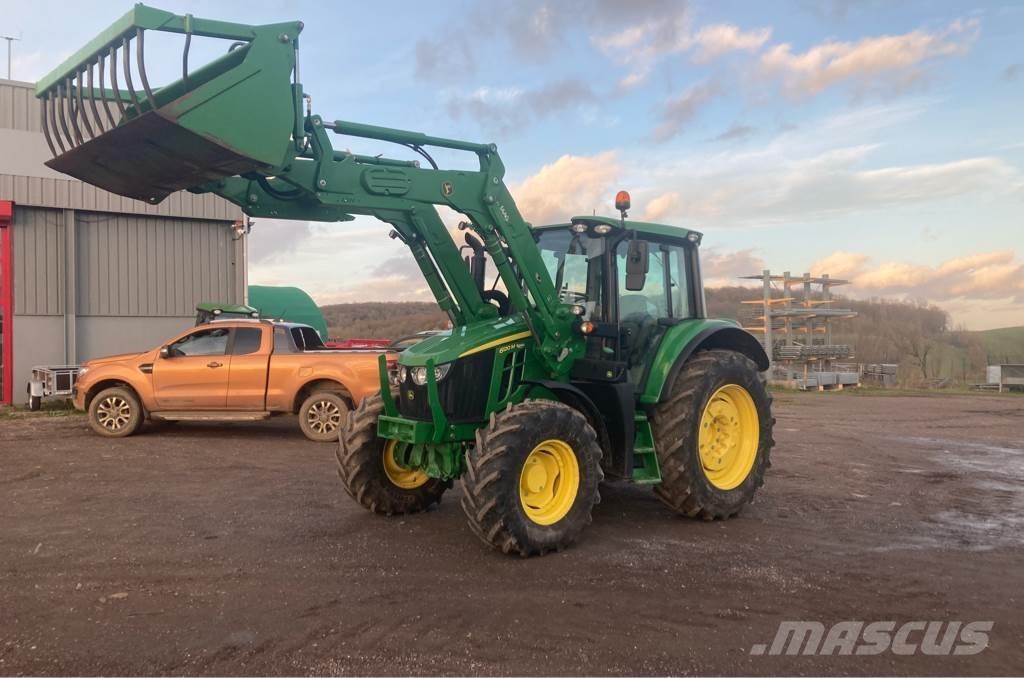 John Deere 6120M Traktori