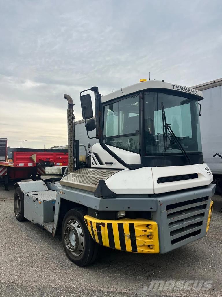 Terberg TT223 Terminalni tegljači