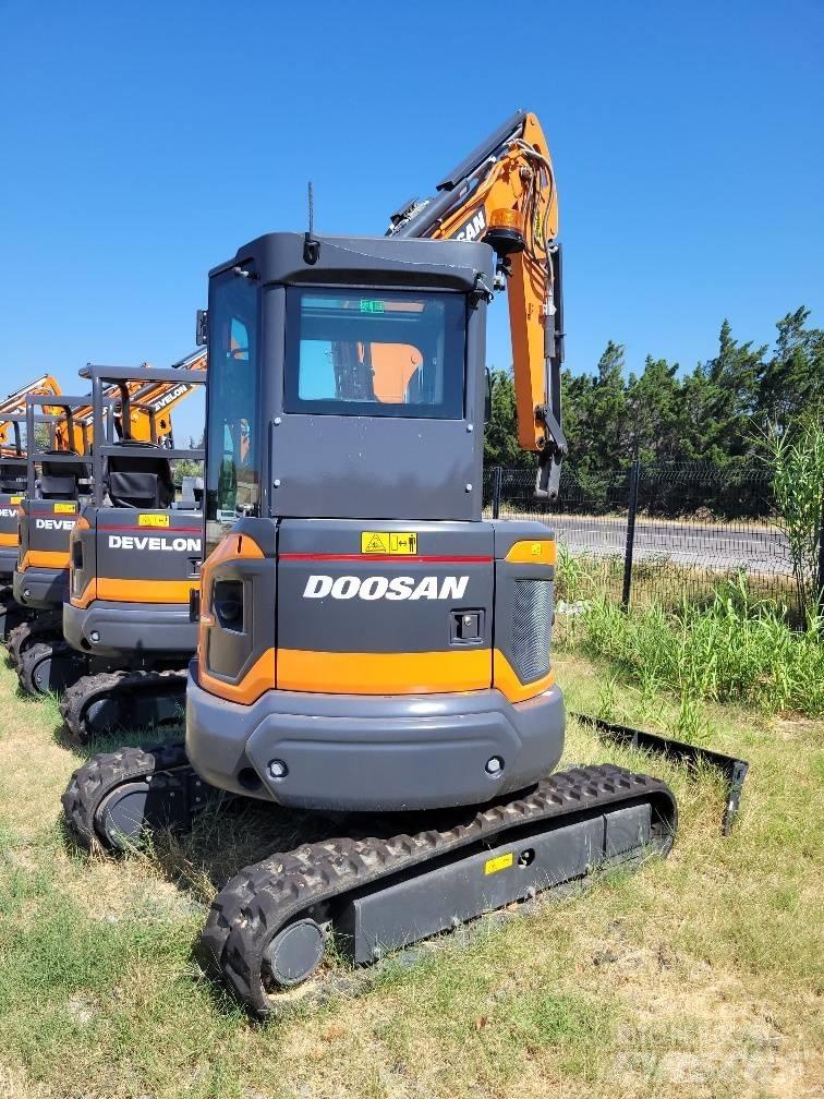 Doosan DX35Z-7 Mini bageri < 7t