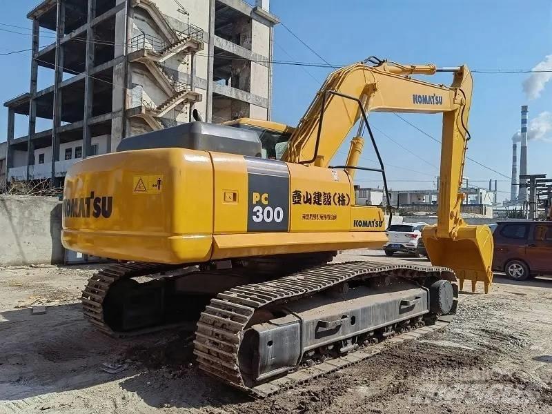Komatsu PC 300 Bageri guseničari