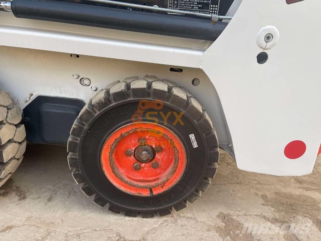 Bobcat S70 Skid steer mini utovarivači