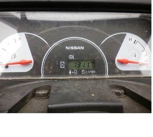 Nissan PL02A20D Plinski viljuškari