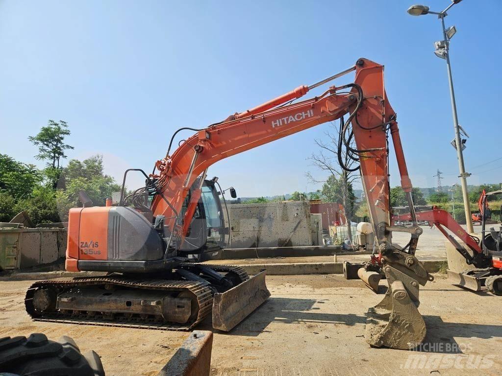 Hitachi ZX 135 US Bageri guseničari