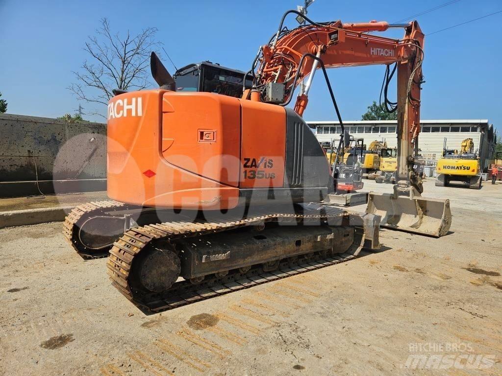Hitachi ZX 135 US Bageri guseničari