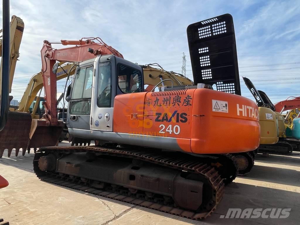 Hitachi ZX 240 Bageri guseničari