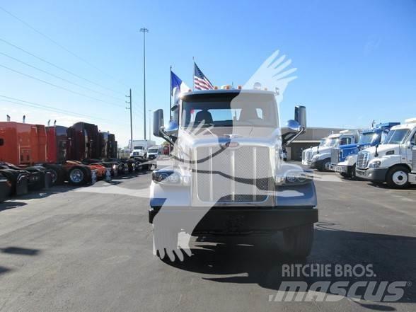 Peterbilt 567 Tegljači