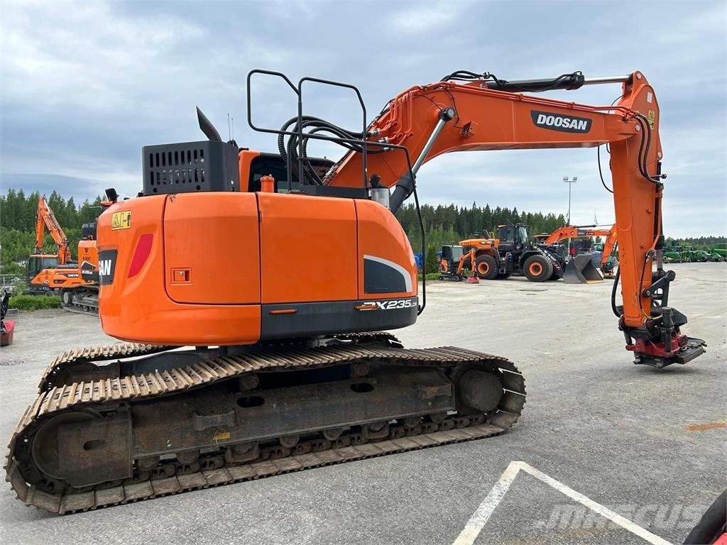 Doosan dx235lcr-5 Bageri guseničari