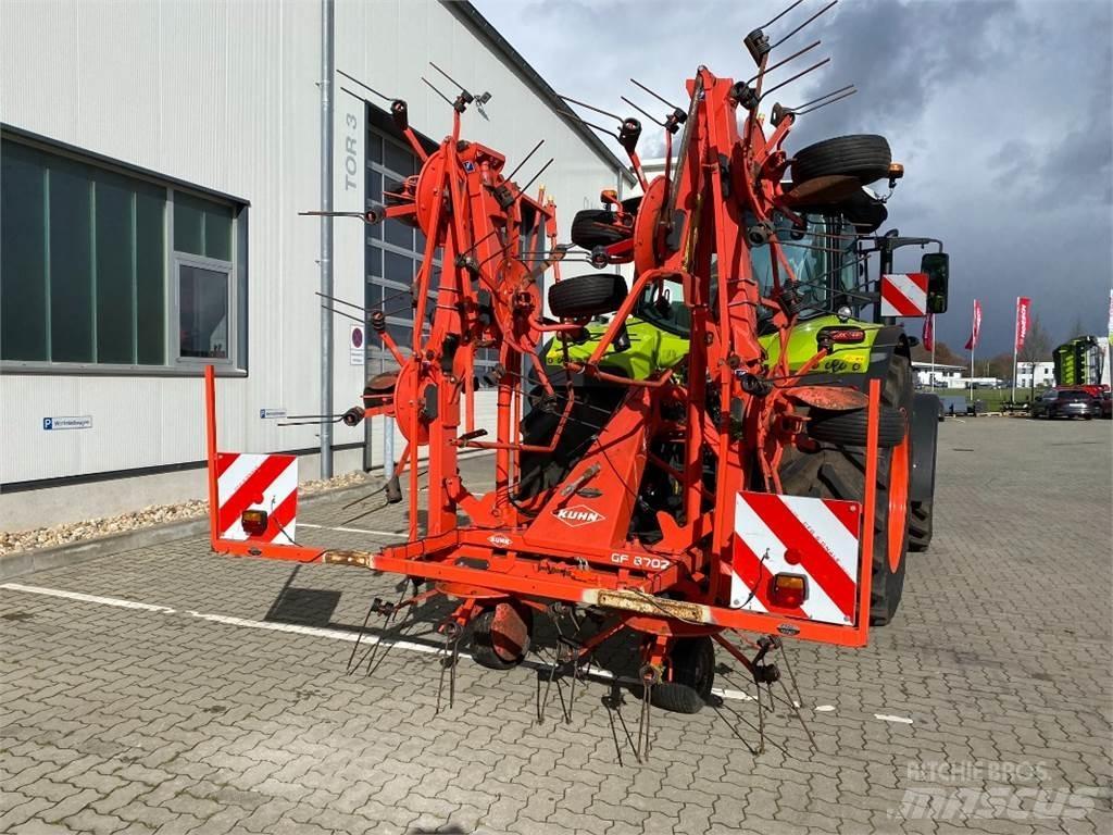 Kuhn GF 8702 Okretači i sakupljači sena
