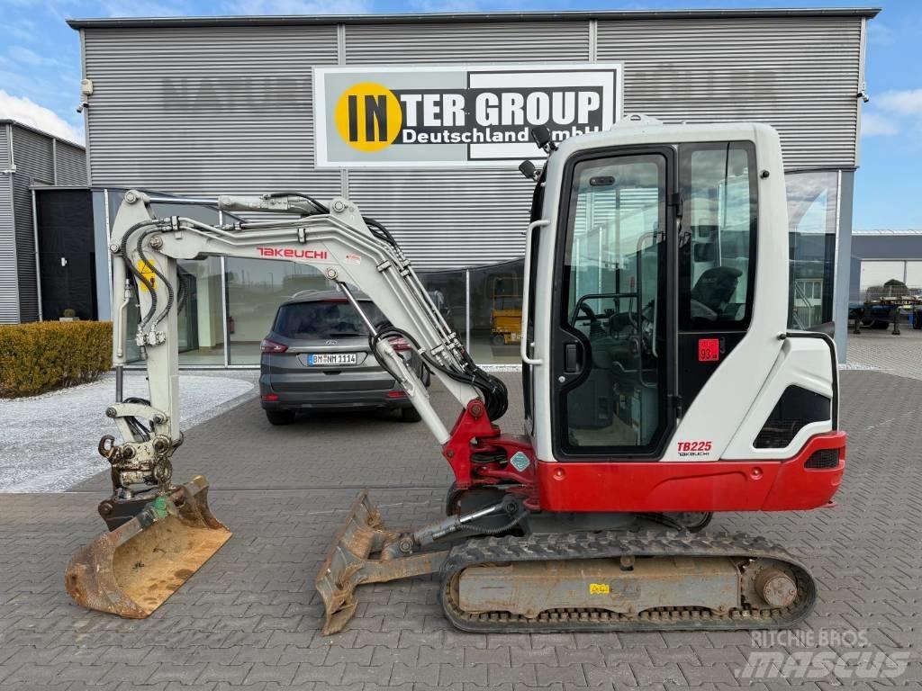Takeuchi TB 225 V3 Mini bageri < 7t