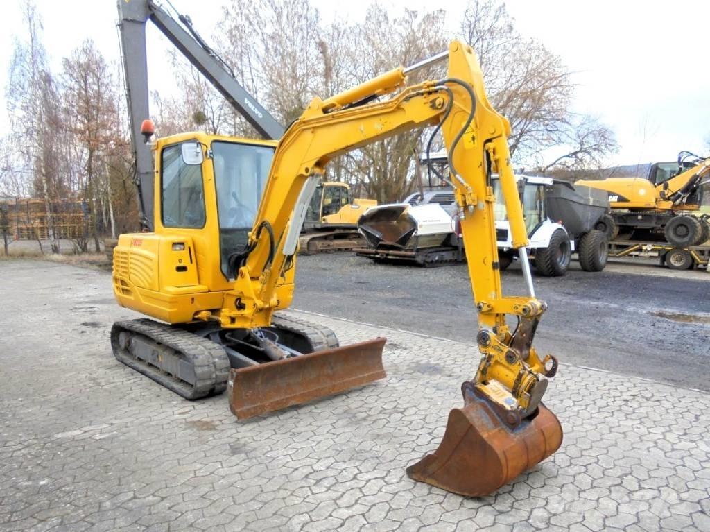 Takeuchi TB 235 Mini bageri < 7t