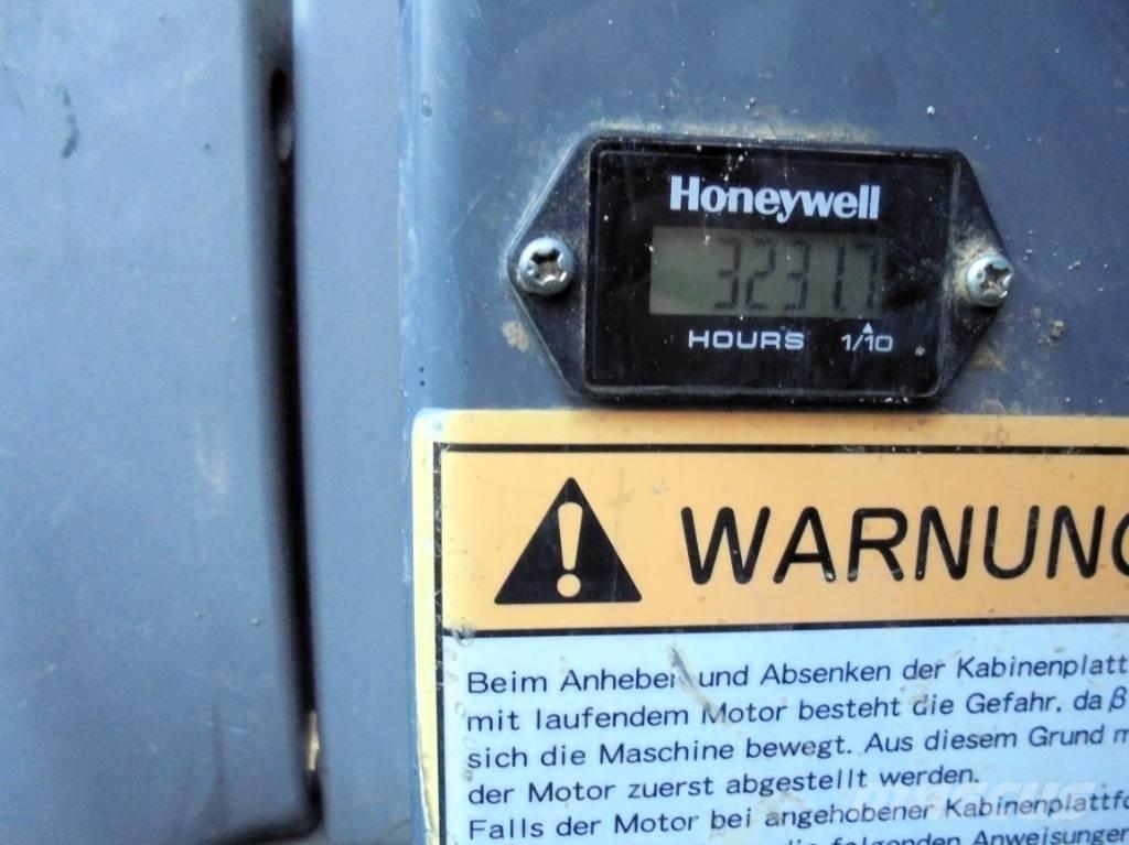 Takeuchi TB 235 Mini bageri < 7t