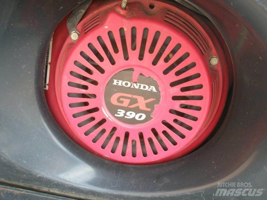 Hinowa HS701 Damperi za gradilište