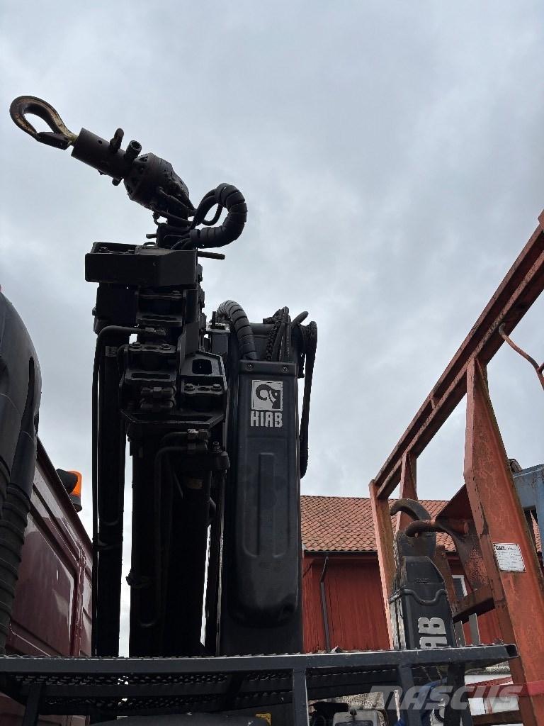 Volvo VOLVO FM 8*4 Rol kiper kamioni sa kukom za podizanje tereta