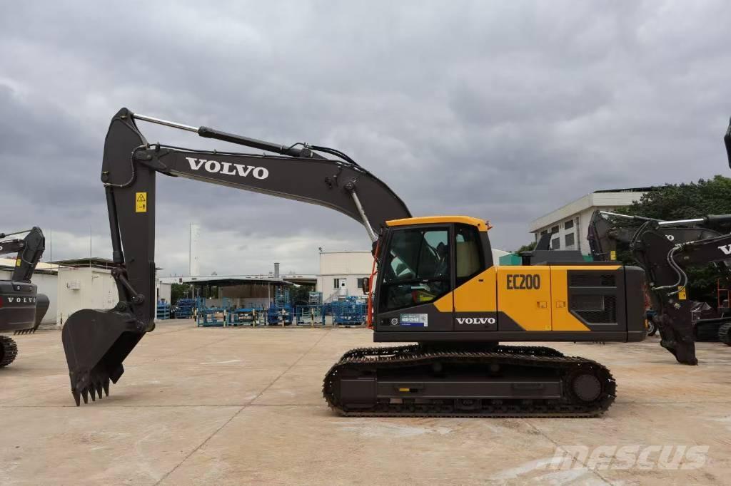 Volvo EC 200 Bageri guseničari