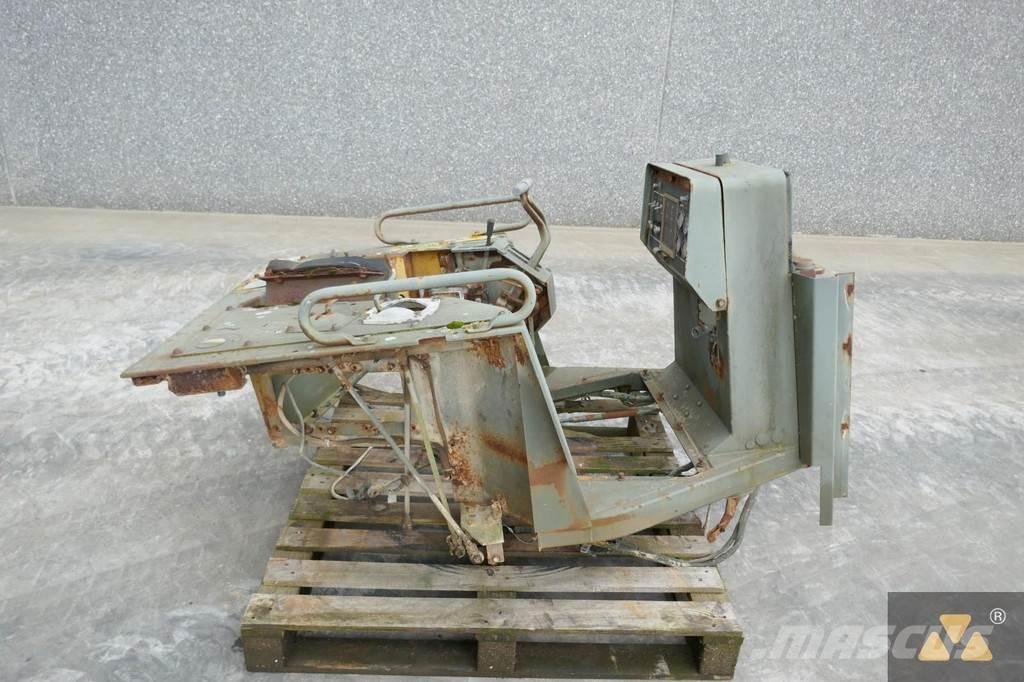 CAT 6T-3309 Kabine i unutrašnjost