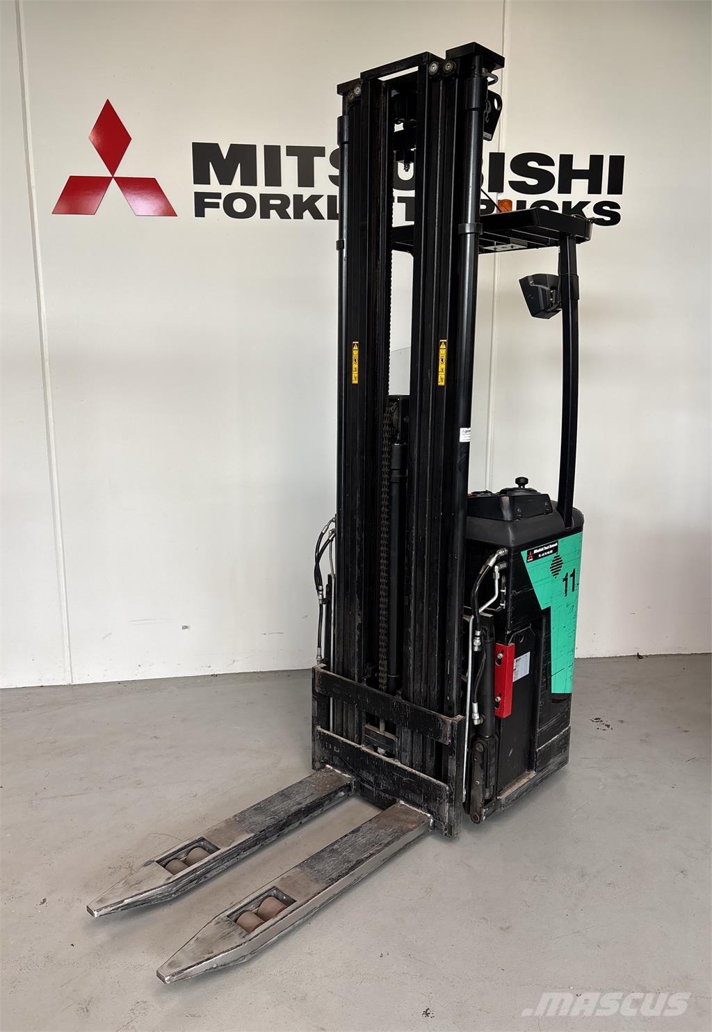 Mitsubishi SBR16N Samopogonski ručni viljuškari