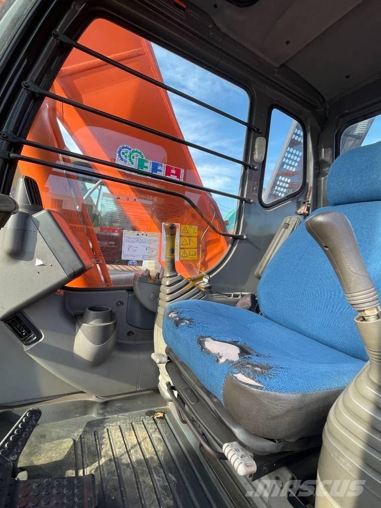 Hitachi ZX 240 Bageri guseničari