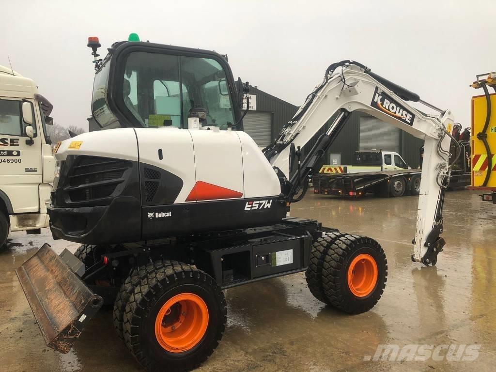 Bobcat E 57 W Bageri točkaši