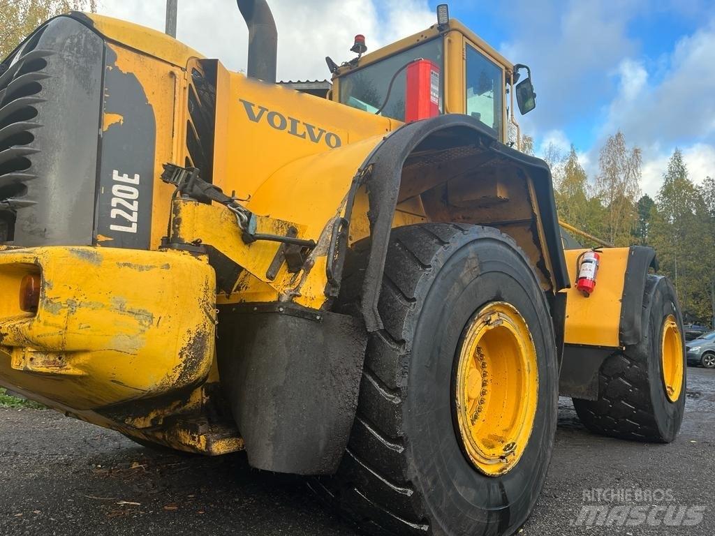 Volvo L 220 E Utovarivači na točkove
