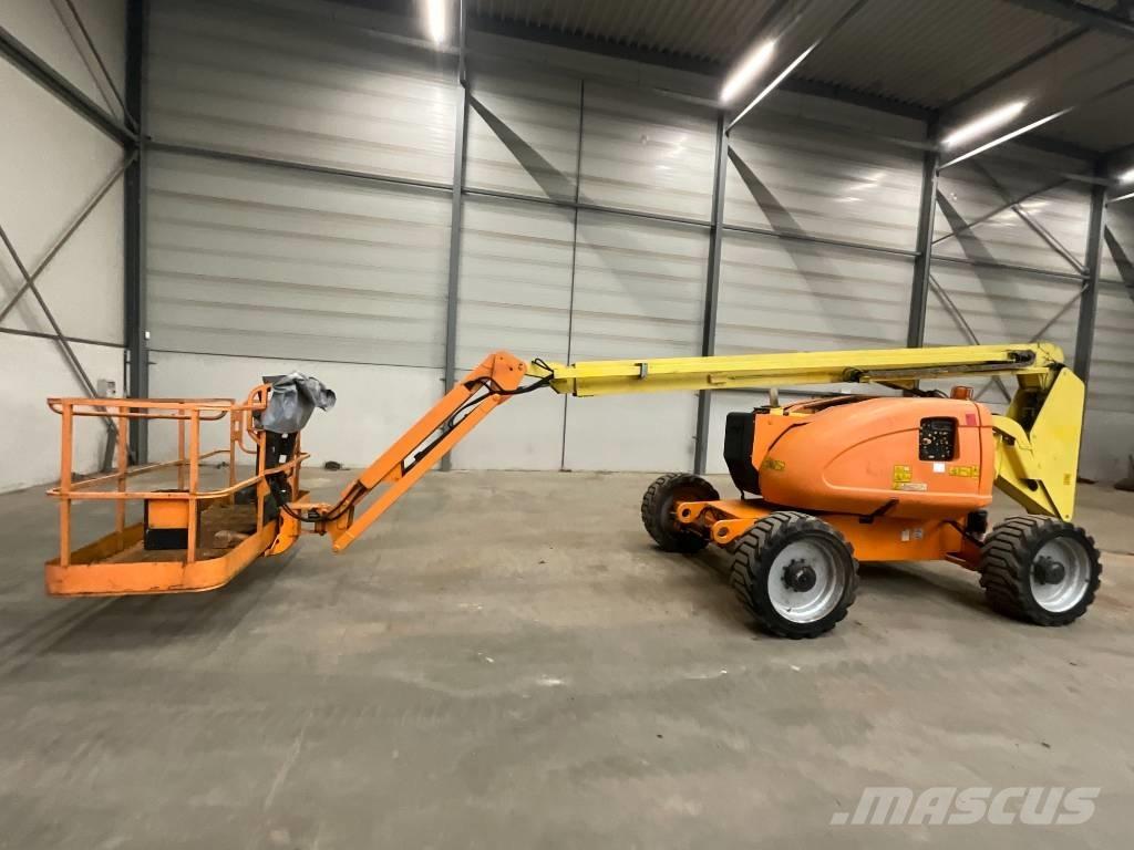 JLG 600 AJ   4x4x4 Zglobne podizne platforme