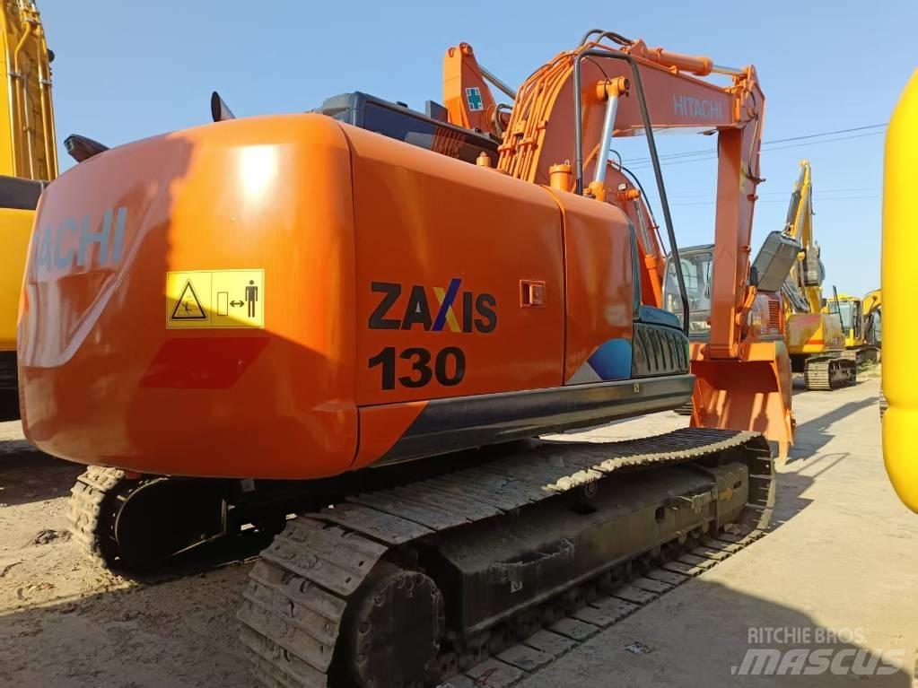 Hitachi ZX130-5A Bageri guseničari