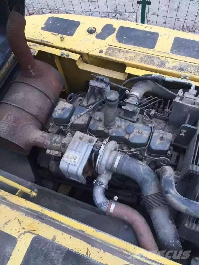 Komatsu pc220-7 Bageri guseničari