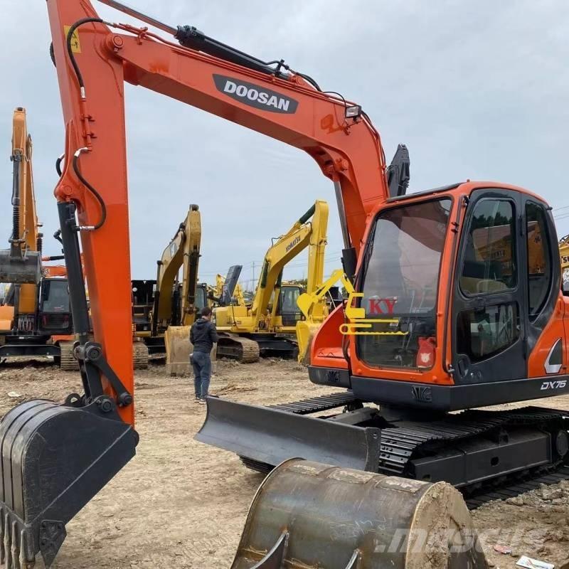 Doosan DX 75-9 Bageri guseničari