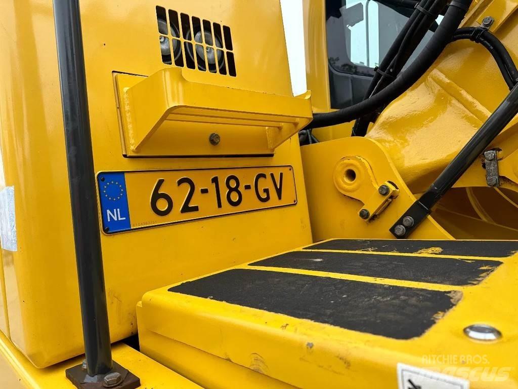 Komatsu PW160-8 Bageri točkaši