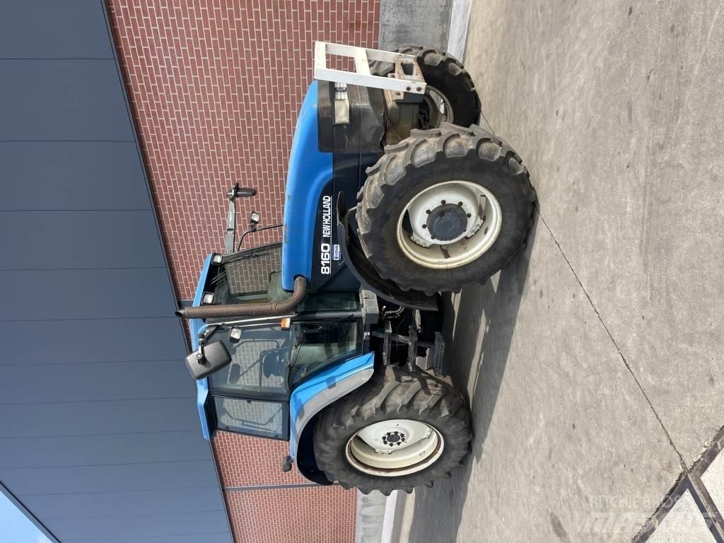 New Holland 8160 Traktori