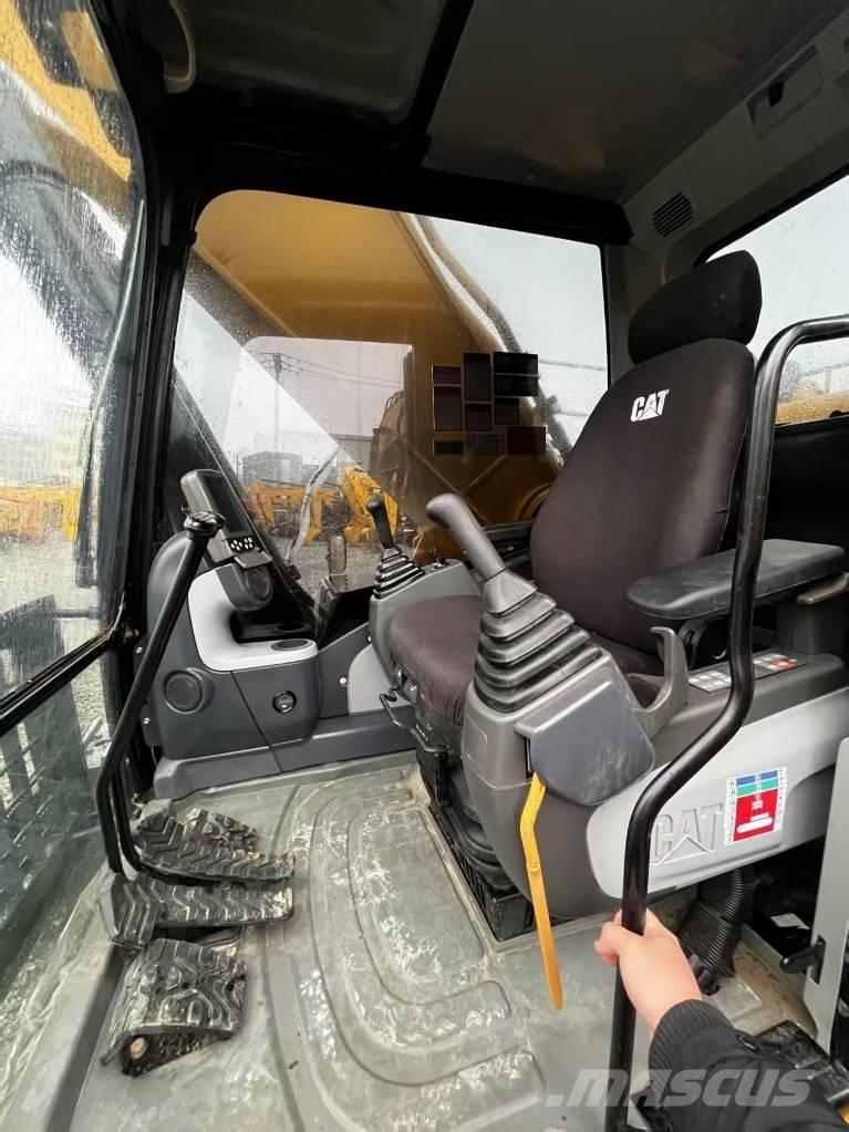 CAT 349 D2 Bageri guseničari