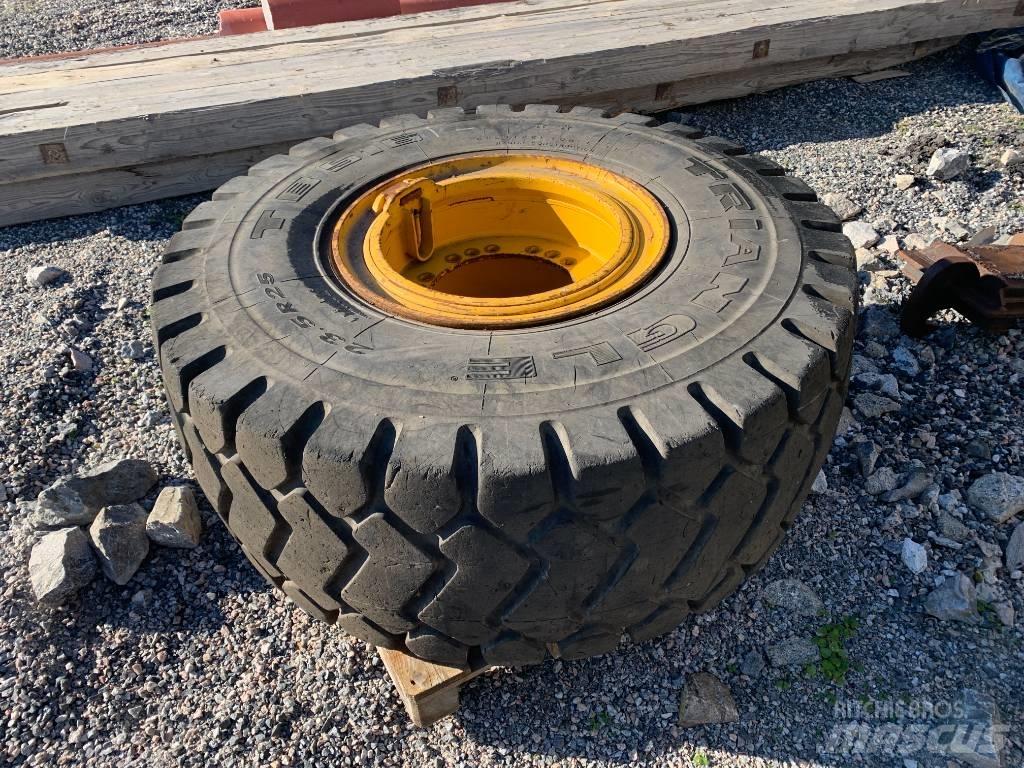 Volvo L120-L90 Gume, točkovi i felne