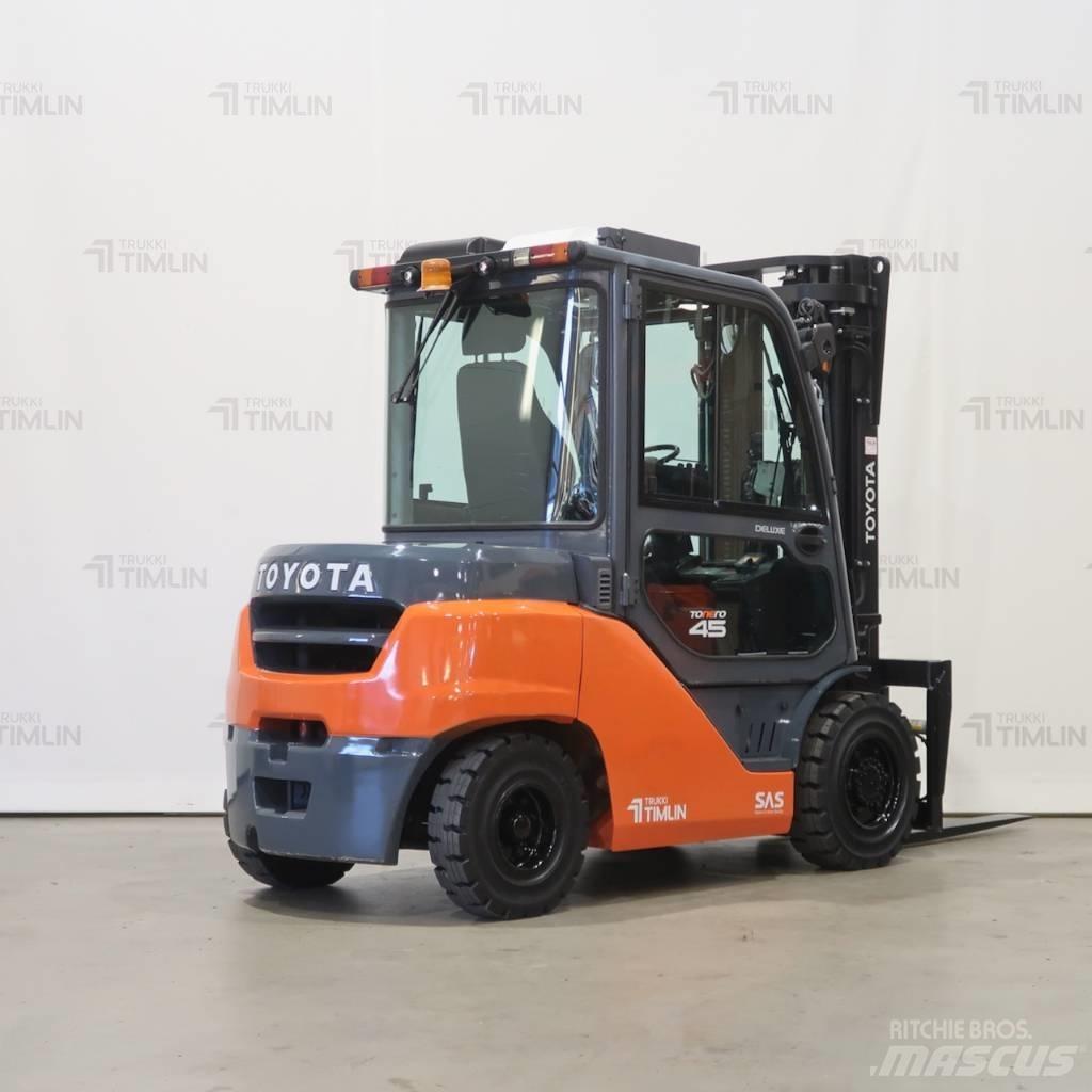 Toyota 40-8FD40N Dizelski viljuškari