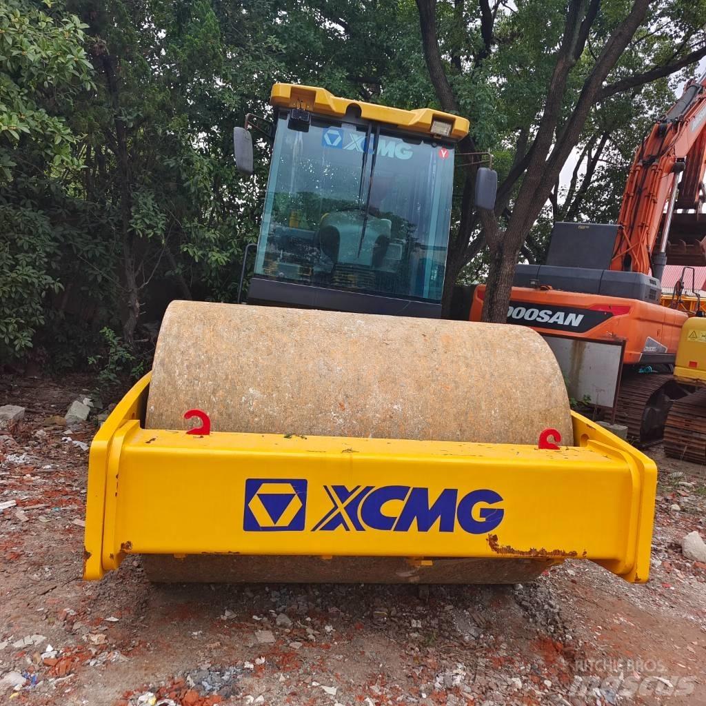 XCMG XS 223 J Valjci sa jednim bubnjem