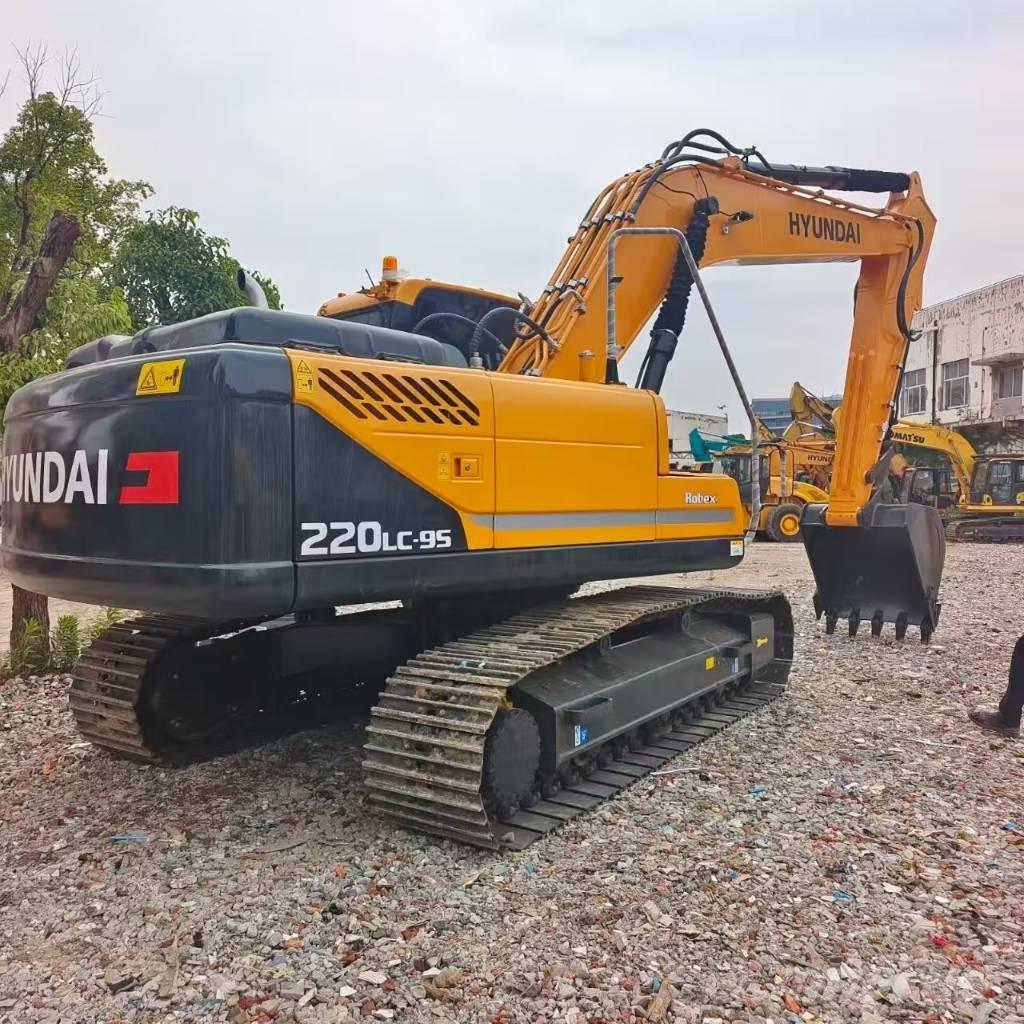Hyundai 220 LC-9S Bageri guseničari