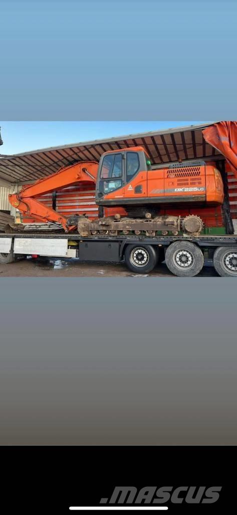 Develon DX 225 LC-7 Bageri guseničari