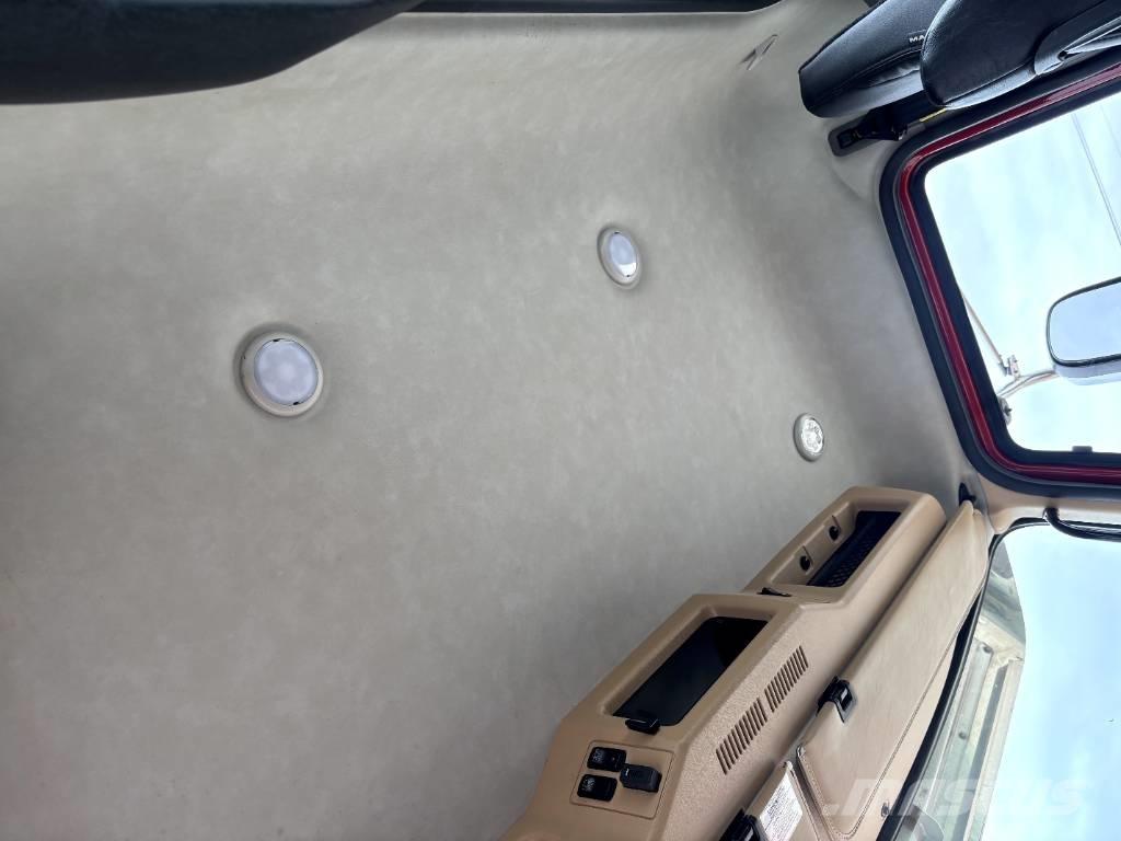 Mack Granite Tegljači