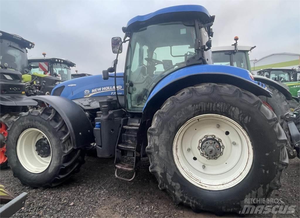 New Holland T7.270 Traktori