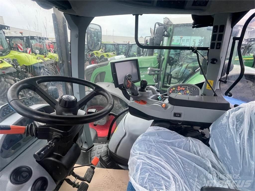 New Holland T7.270 Traktori