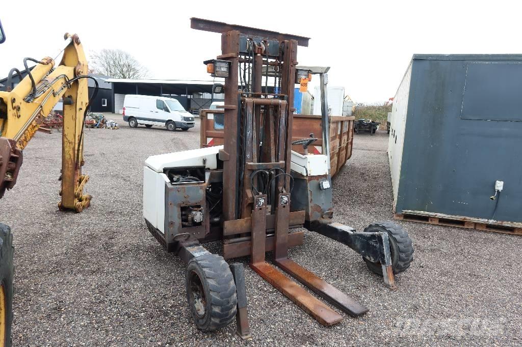 TCM TKL 3 x 3-M Mobilni viljuškari