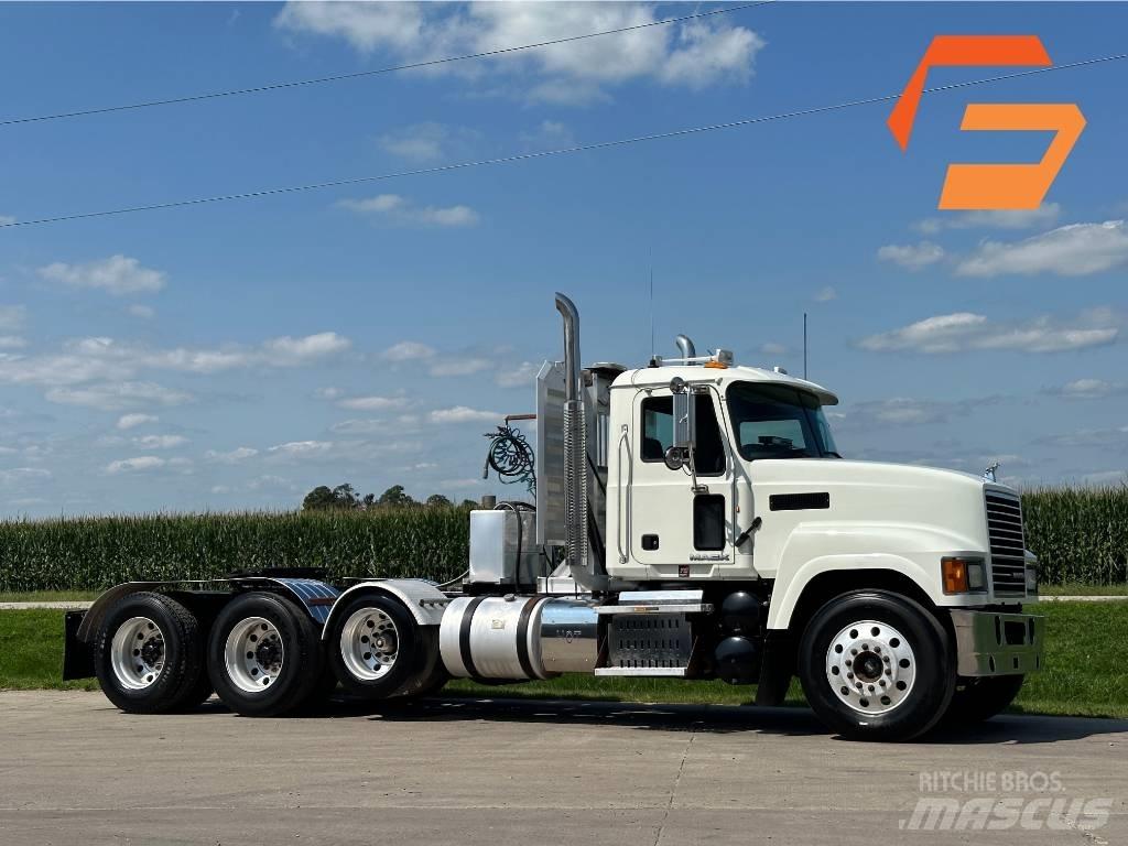 Mack Pinnacle CH613 Tegljači