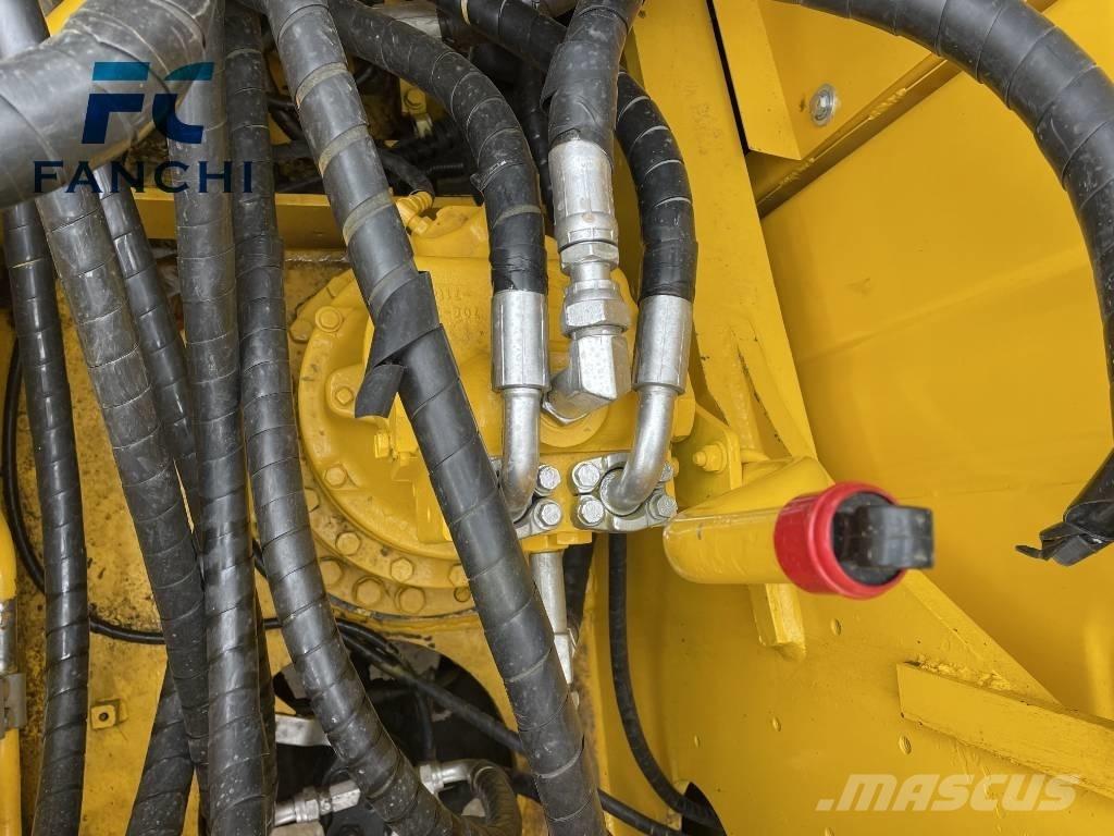 Komatsu PC210 Bageri guseničari