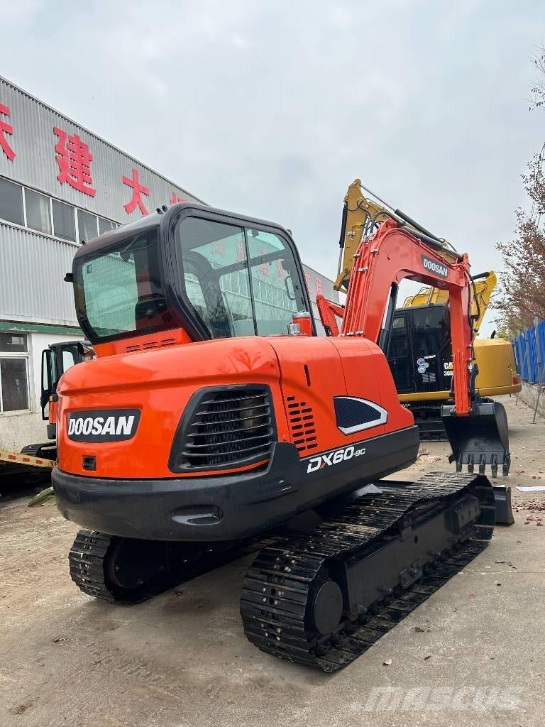 Doosan DX 60 Bageri guseničari