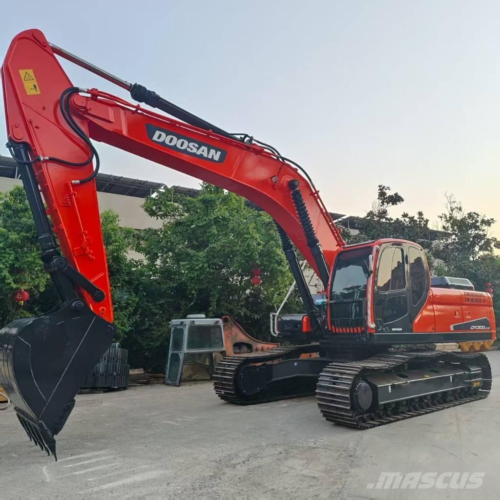 Doosan DX 300 Bageri guseničari