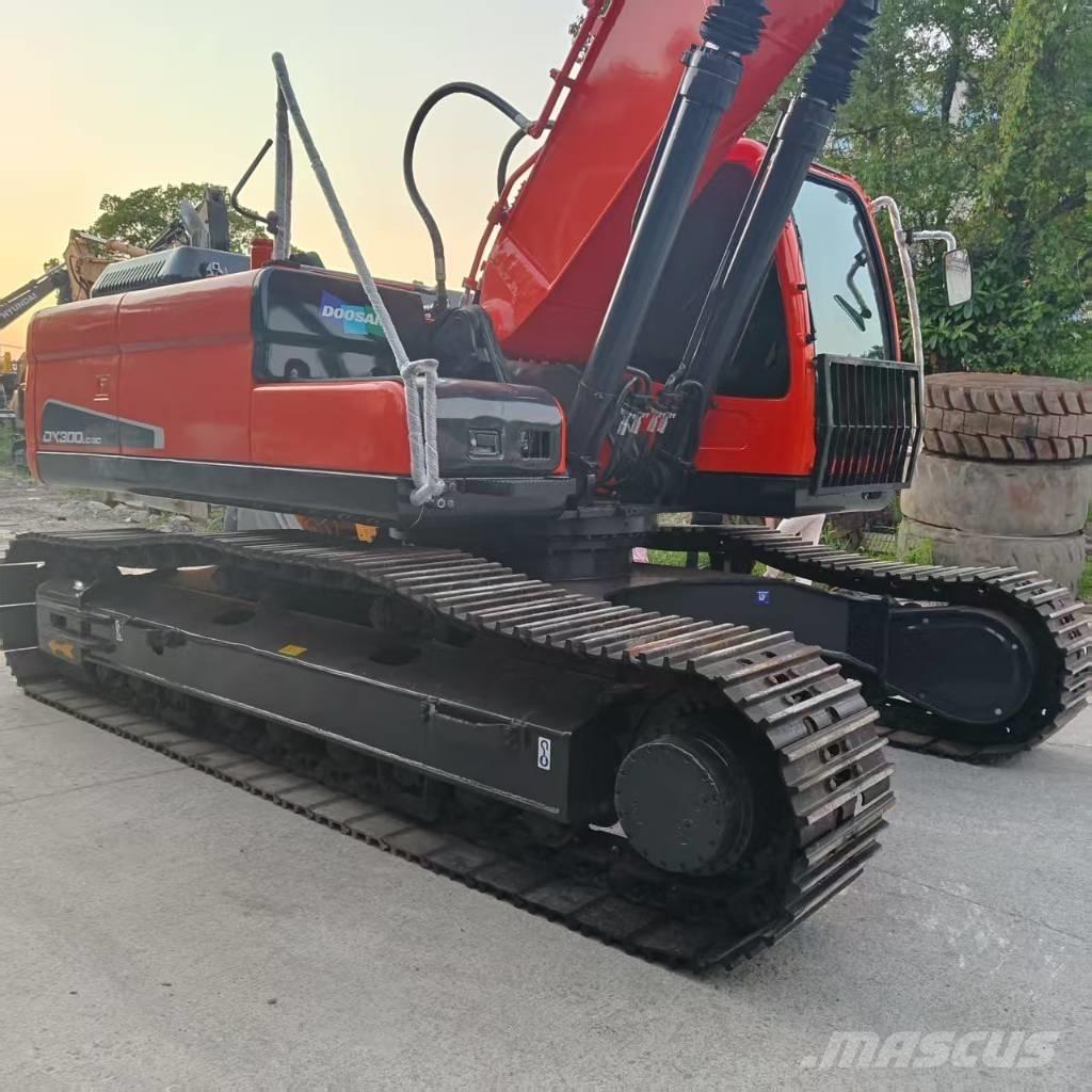 Doosan DX 300 Bageri guseničari