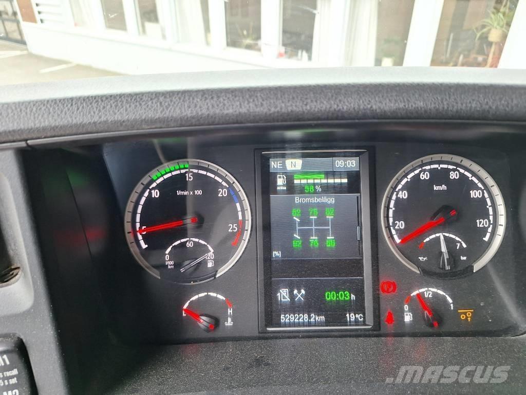 Scania R 580 LB Rol kiper kamioni sa kukom za podizanje tereta