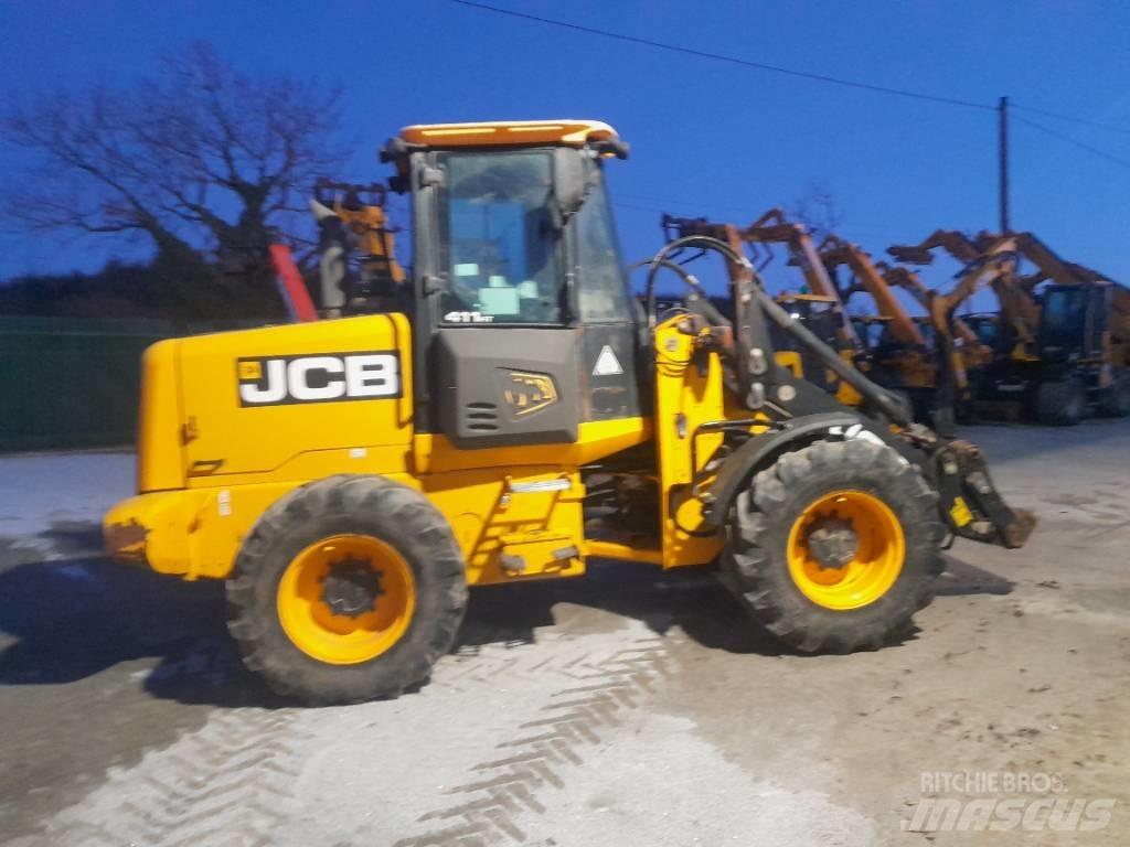 JCB 411 Poljoprivredni teleskopski utovarivači