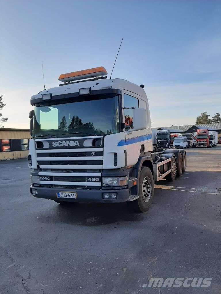Scania P 124 Rol kiper kamioni sa kukom za podizanje tereta