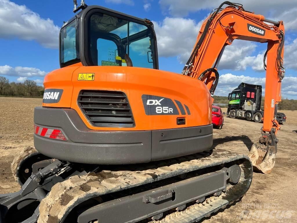 Doosan DX 85 R Midi bageri 7t – 12t