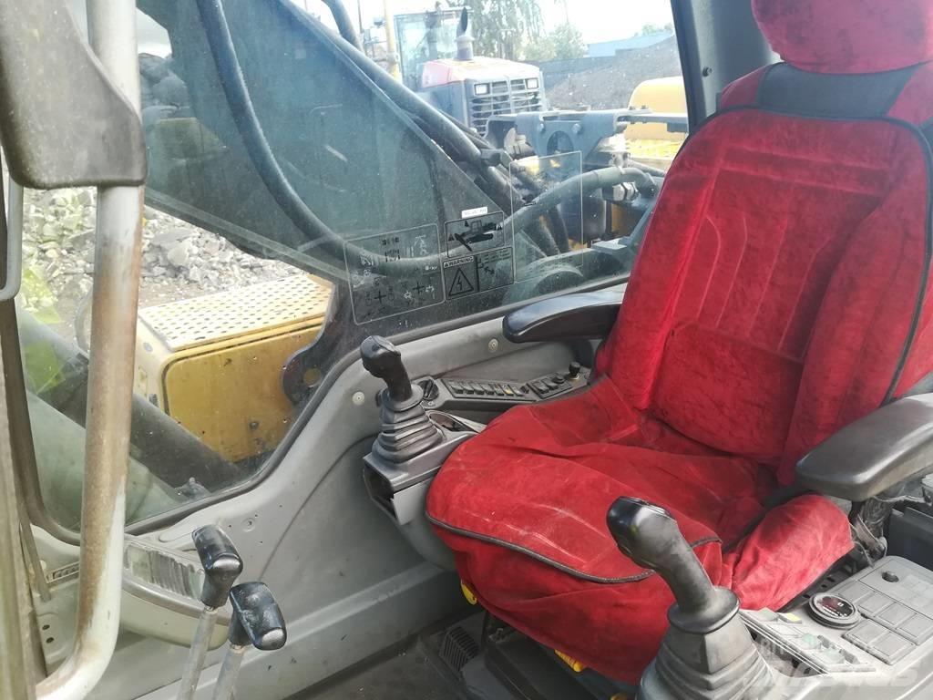 Volvo EC 290 B LC Bageri guseničari