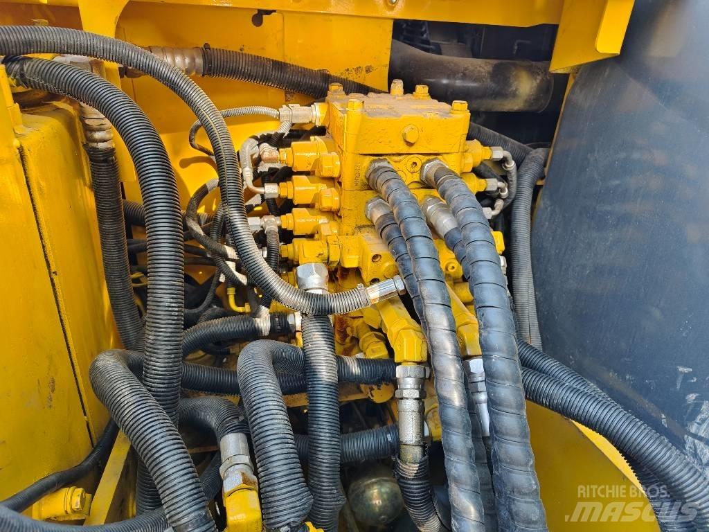 Komatsu PC 130-7 Bageri guseničari